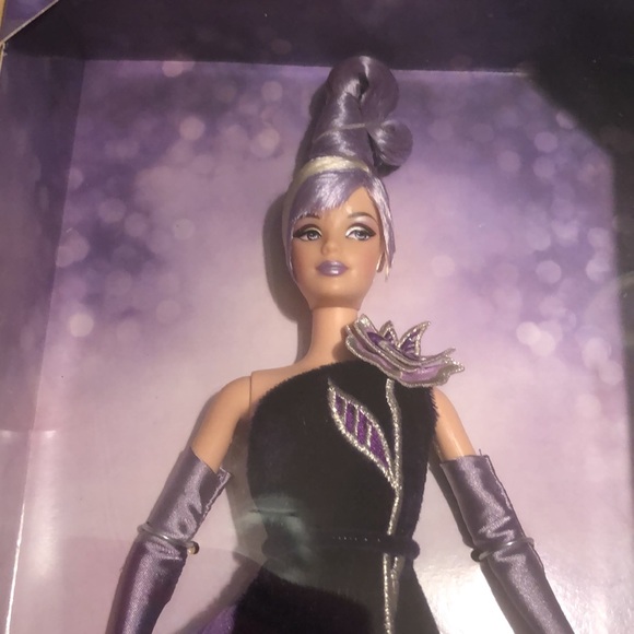 Barbie Collectibles Designed for Avon Bob Mackie Sterling Silver Rose doll. - Picture 5 of 5